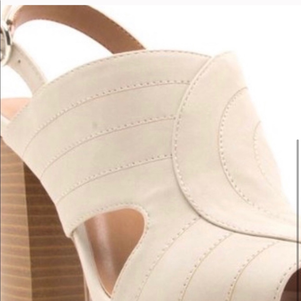VINTAGE VIBIN’ Chunky Heel Platform Peeptoes - Picture 3 of 4